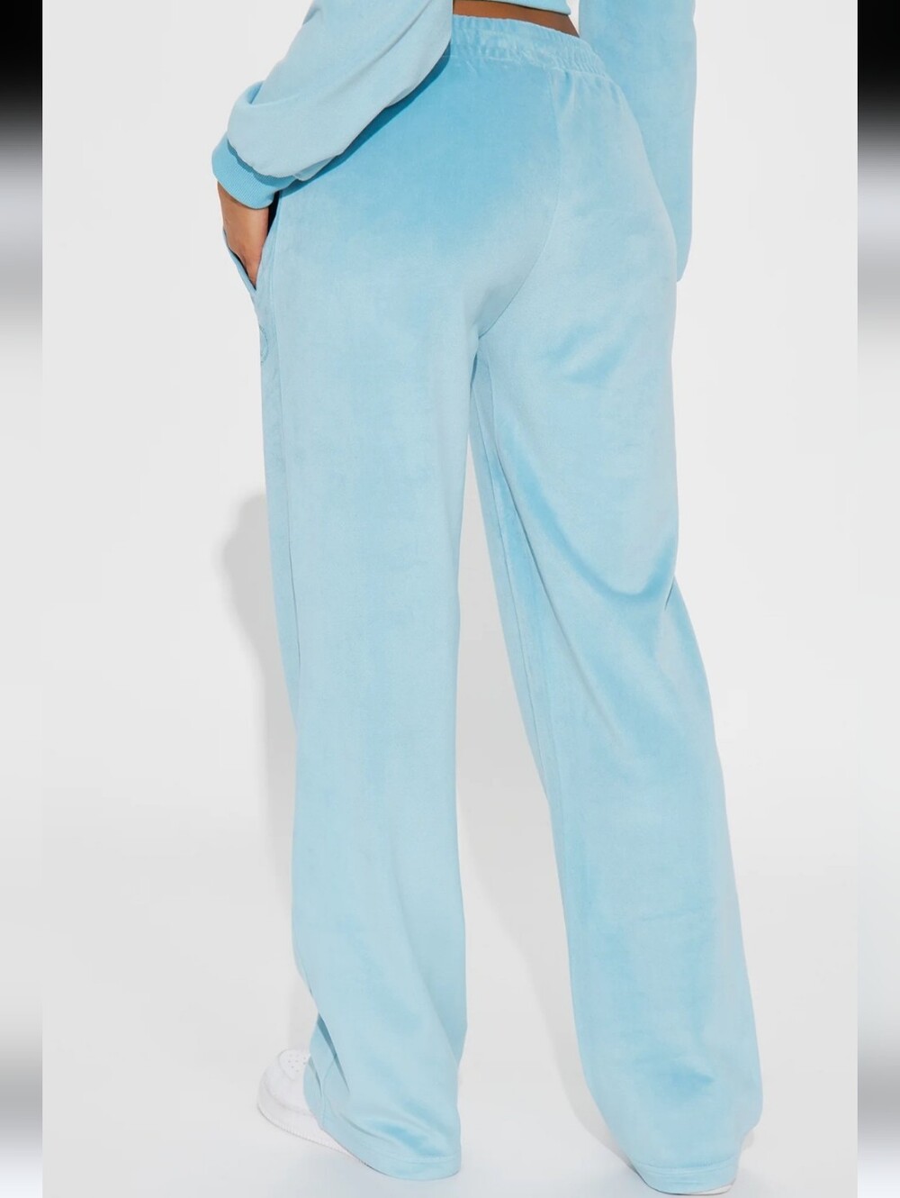 Von Dutch Women’s Blue Velour Rhinestone Logo Y2K Retro Wide Leg Sweatpants Sz L - Picture 3 of 16
